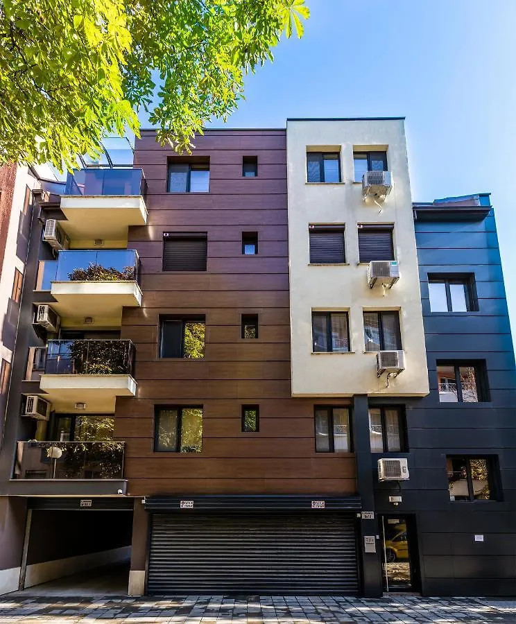 Modern 1Bd Flat With A Parking Near The City Centre By Flat Mаnager Filibe Daire